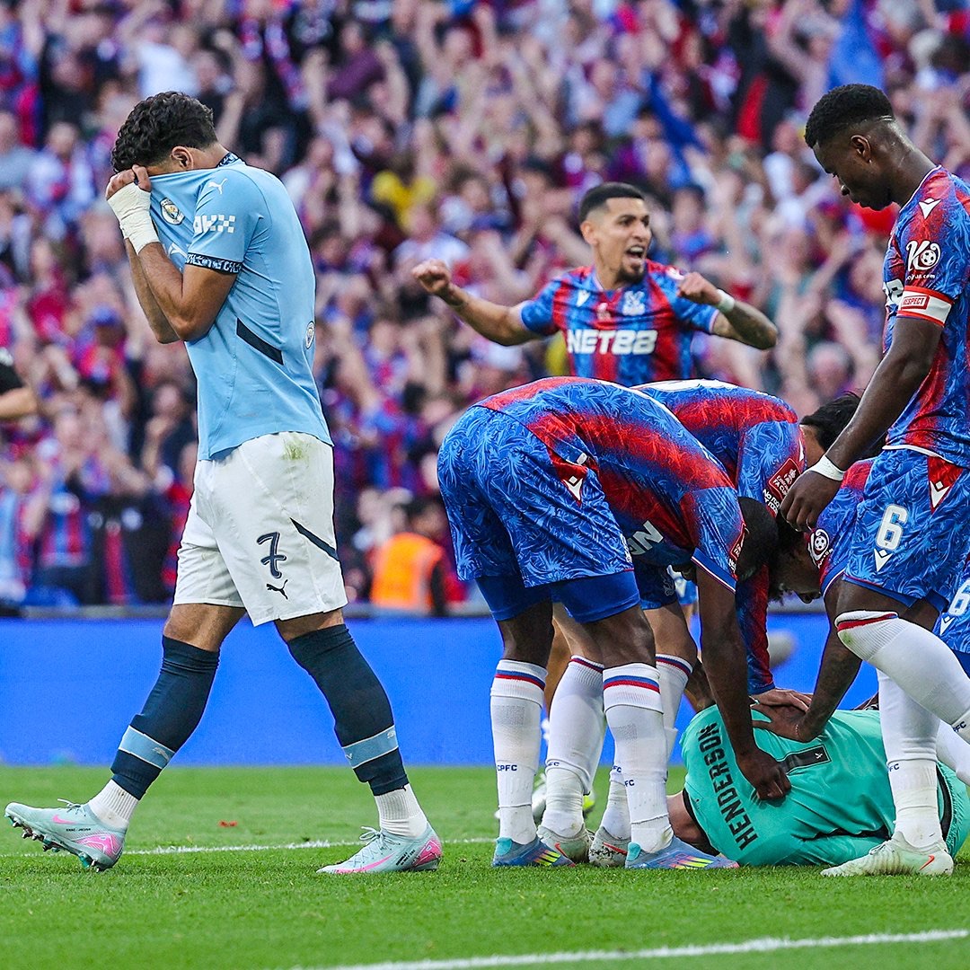 Pep Guardiola Confused as Erling Haaland Lets Omar Marmoush Miss Crucial Penalty in Man City’s Shock Defeat to Crystal Palace.